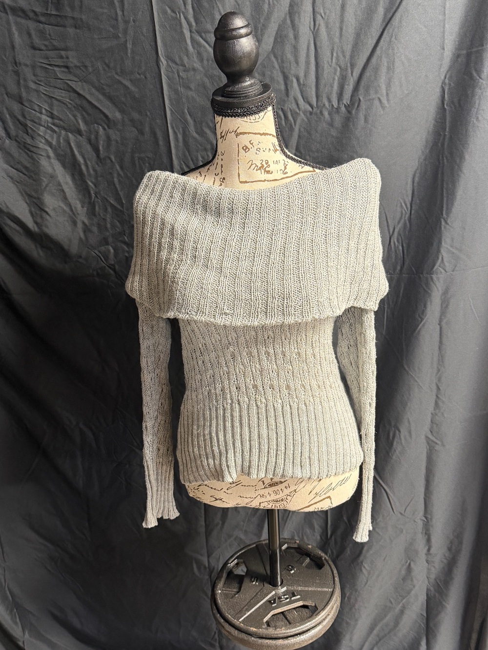 Vintage Y2K Off-Shoulder Ribbed Knit Sweater - Light Gray